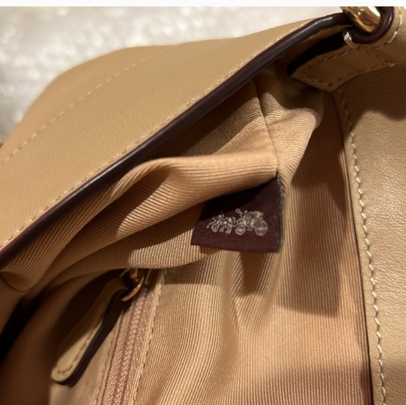 Coach NWOT Elegant Tan Women's Bag - Picture 13 of 13